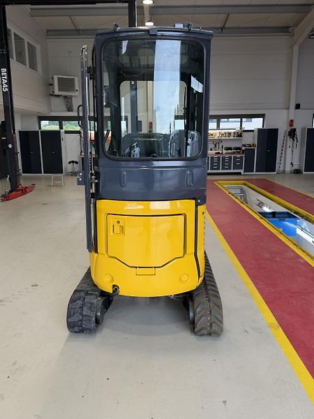Komatsu (2021) Pc17 minibagr  - fotka 2 z 4
