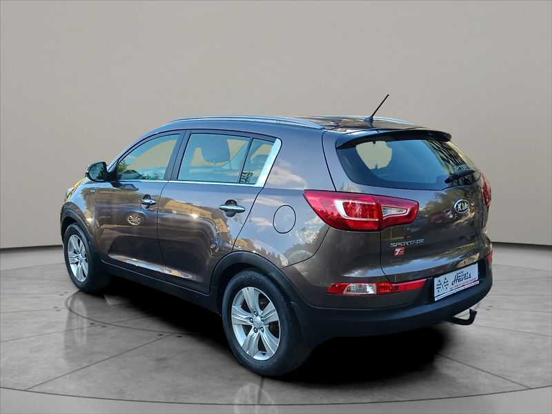 Kia Sportage 2,0 CRDI 4x4 1 majitel, tažné - fotka 5 z 21