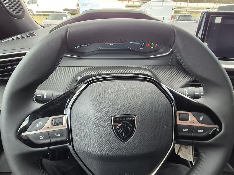 Peugeot 2008 (2026) BUSINESS Hybrid 145 e-DCS6 - fotka 17 z 22