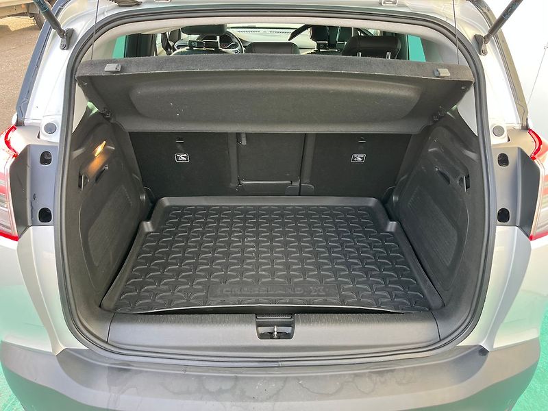 Opel Crossland X 1.2 Ultimate, Automat, Tažné - fotka 19 z 22