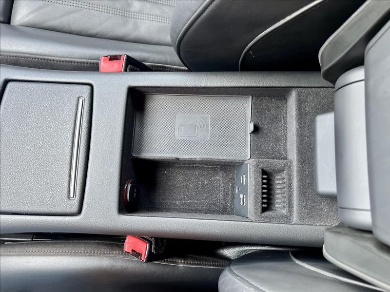 Audi A7 3,0 TDi S-line QUATTRO / LED - fotka 42 z 54