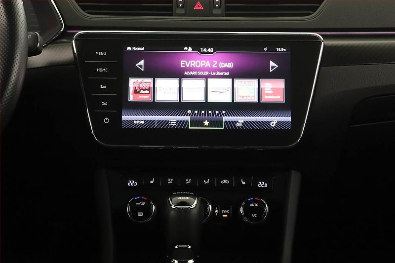 Škoda Superb (2023) Sportline 2.0 TSI - fotka 15 z 20
