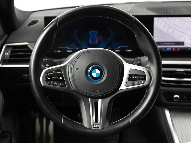 BMW i4 M50 xDrive - fotka 12 z 22