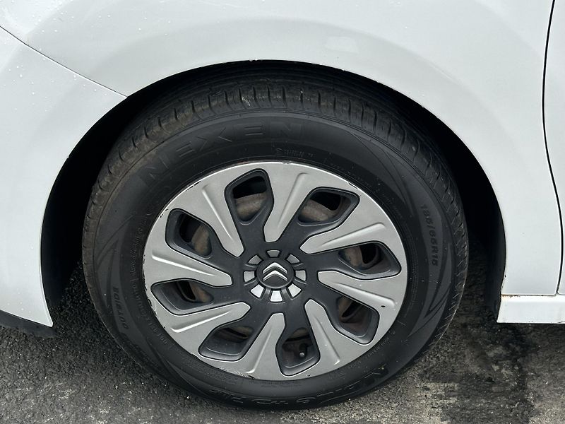 Citroën C3 (2014) 1.0 / 50kW *KLIMA* 1.Maj.  - fotka 30 z 31