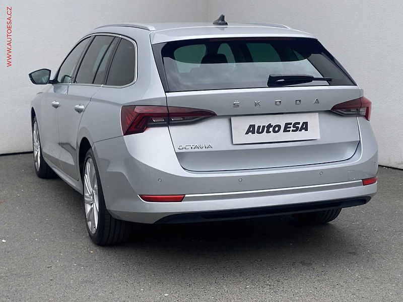 Škoda Octavia (2022) 2.0 TDi, ČR, Style, DSG, LED - fotka 6 z 17