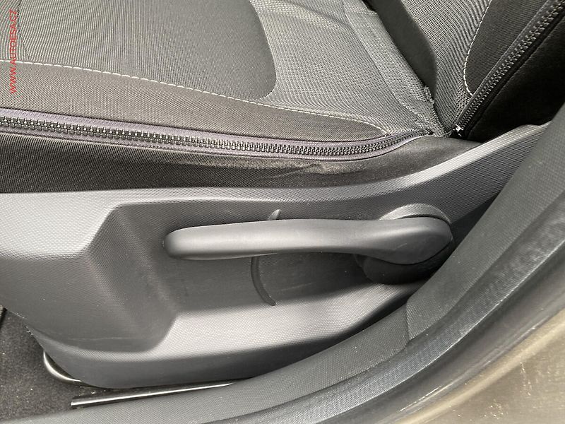 Renault Captur (2015) 1.2 TCe, Intense, AT, TZ - fotka 14 z 18