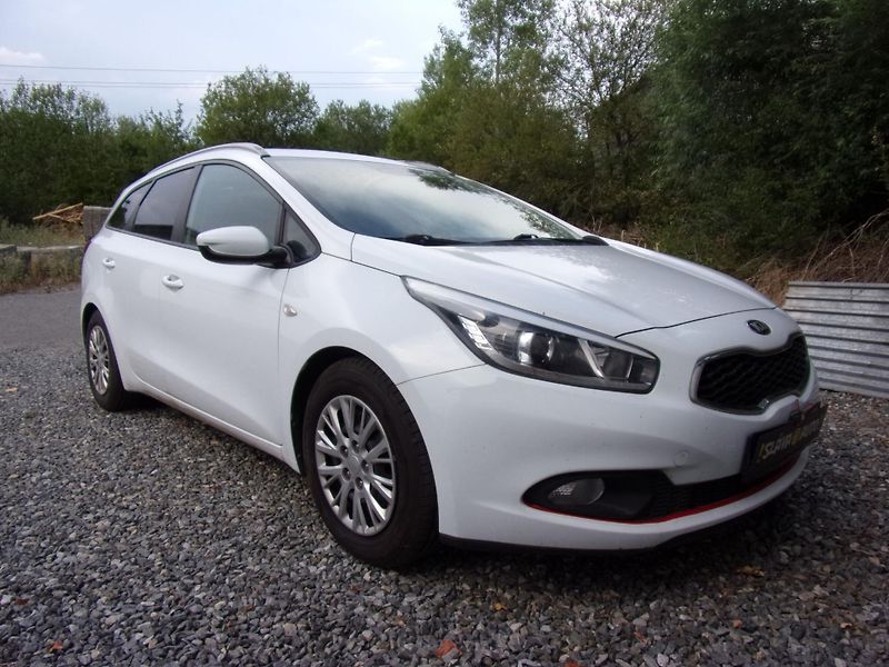 Kia Ceed 1.4 CRDi 66kW PŮVOD ČR  2xKOLA - fotka 3 z 23