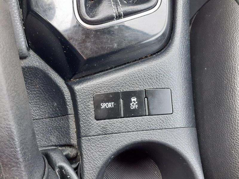 Toyota Auris (2018) 1.6 i Valvematic  AUTOMAT - fotka 21 z 42