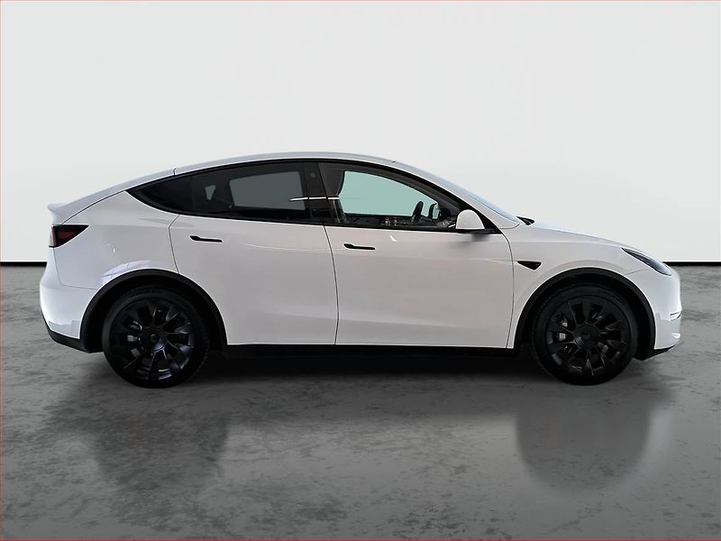 Tesla Model Y (2023) Long Range AWD 79kWh, SoH 90% - fotka 6 z 21