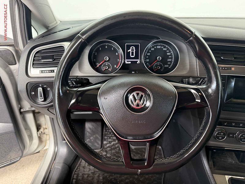 Volkswagen Golf (2013) 1.2 TSi VII, Comfortline, TZ - fotka 12 z 17
