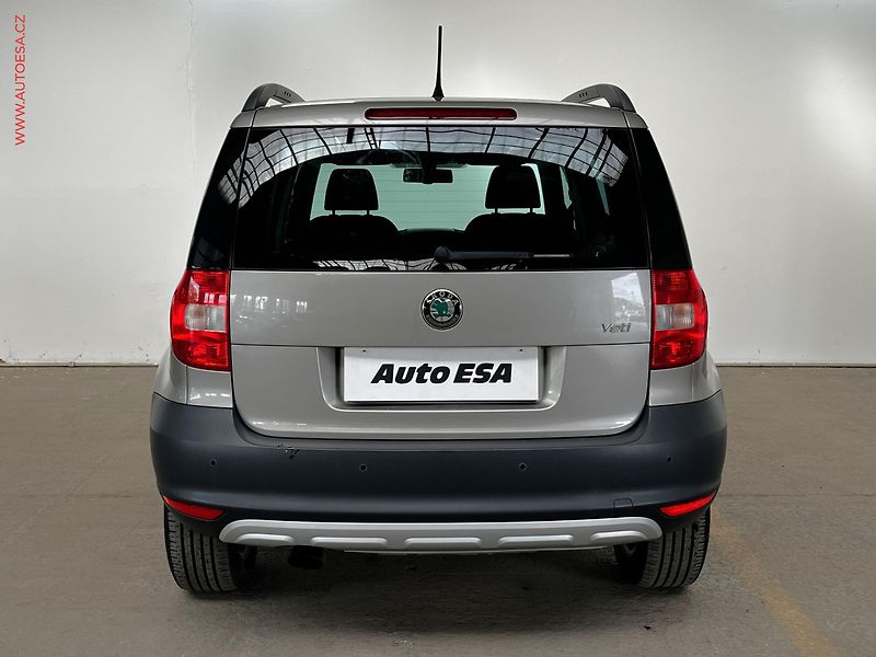 Škoda Yeti (2011) 1.2 TSi, Ambition, panor - fotka 5 z 15