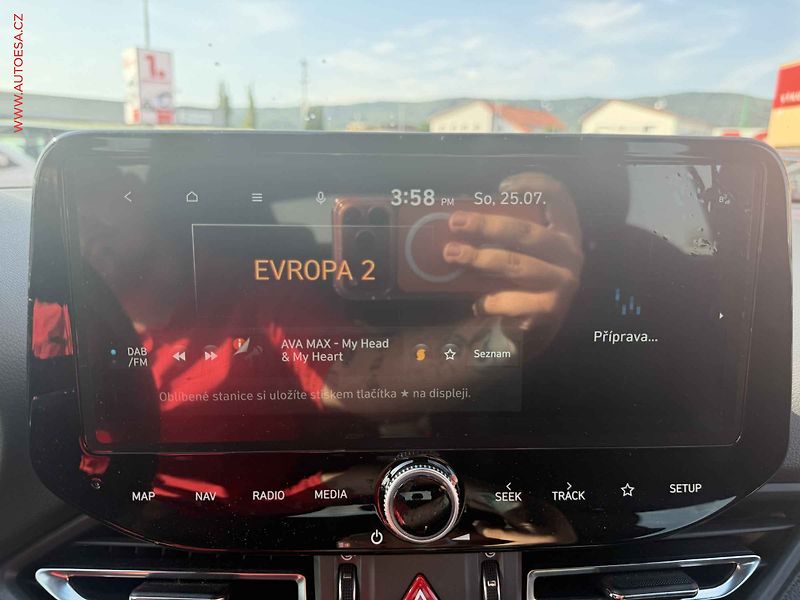 Hyundai i30 (2022) 1.5T-GDi, ČR, AT - fotka 16 z 19