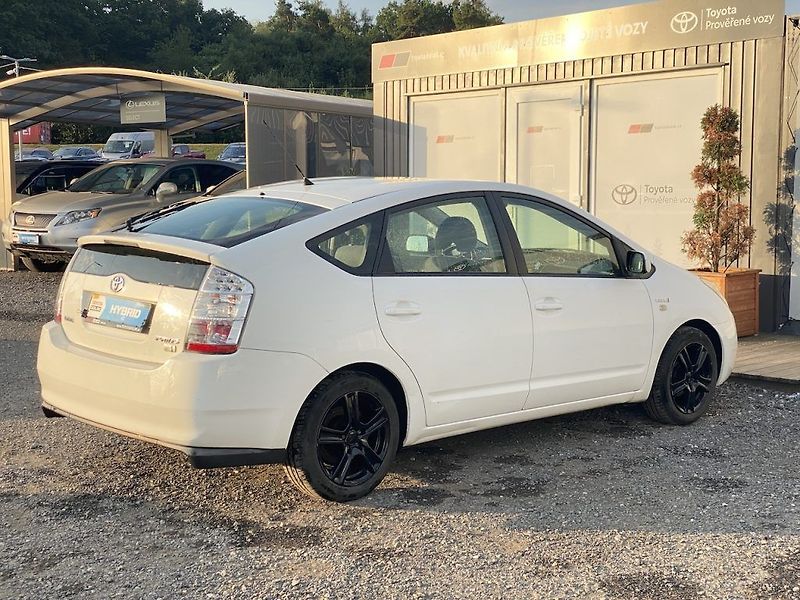 Toyota Prius 1.5HSD, ČR, 2x kola, STK - fotka 7 z 11