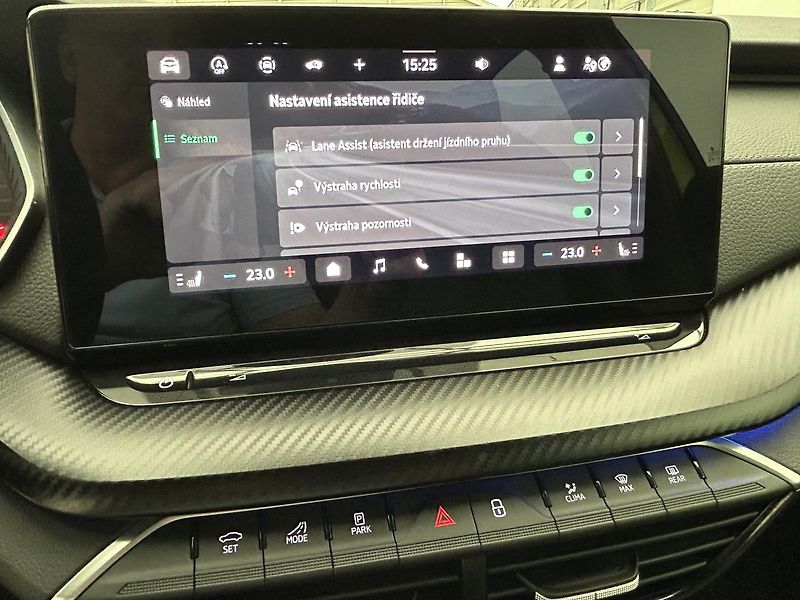 Škoda Octavia 1.5 TSI SportLine - fotka 12 z 29
