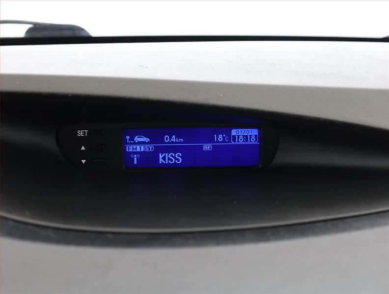 Hyundai i20 (2013) 1.2, Serv.kniha - fotka 10 z 14