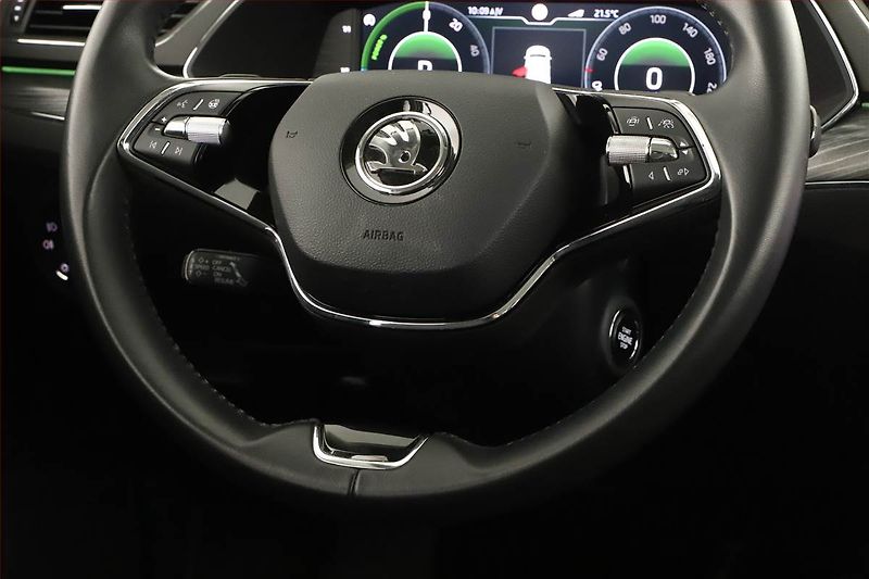 Škoda Superb (2020) iV 1.4 TSI PHEV - fotka 8 z 22