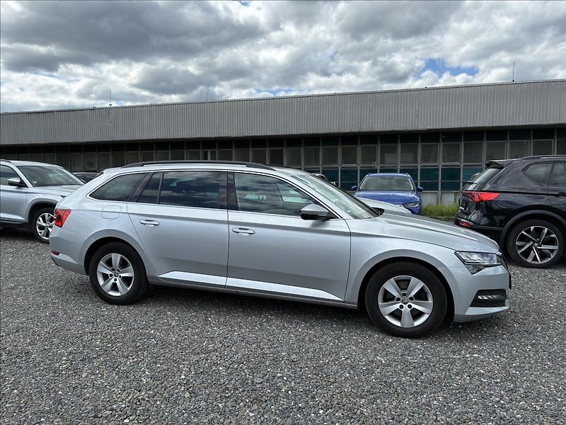 Škoda Superb 2,0 PANORAMA,TAŽNÉ,EL.KUFR - fotka 8 z 28