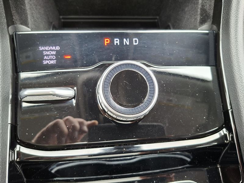 Jeep Grand Cherokee (2021) 3,6L V6 4x4 LIMITED, 6 míst - fotka 37 z 46