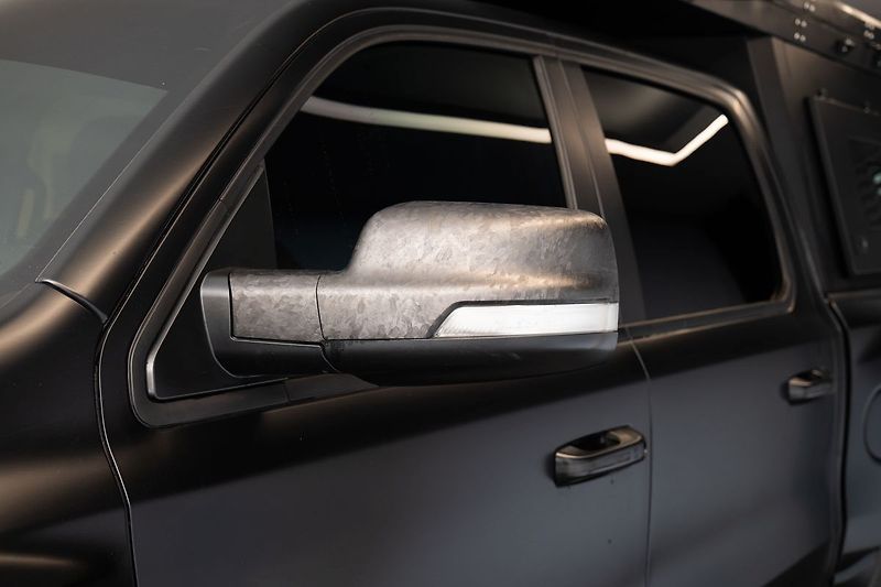 RAM 1500 TRX/Stan/Naviják/Harman Kardon - fotka 27 z 31