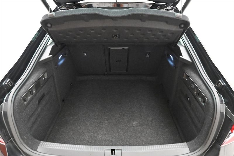 Škoda Superb 2,0 TDI 110 kW Style Záruka až - fotka 10 z 30