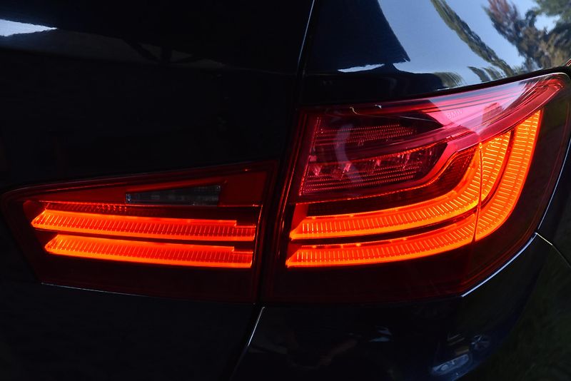 BMW Řada 5 520d M SPORT PAKET, PANORAMA - fotka 47 z 51