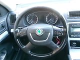 Škoda Octavia (2010) 2,0TDI 8V KLIMA VÝHŘEV TAŽNÉ - náhled 16