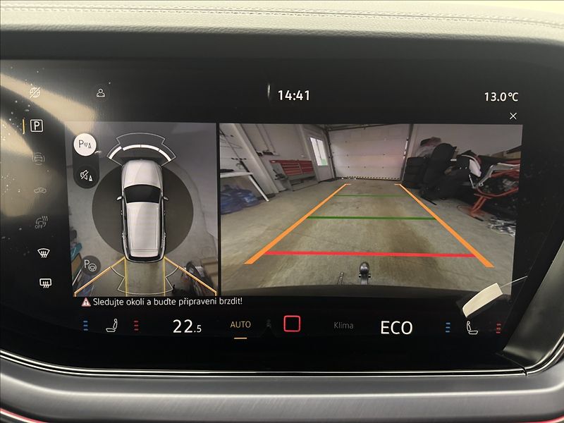 Volkswagen Touareg 3,0 HUD MASÁŽ NZTOP ČR ZÁRUKA - fotka 30 z 54