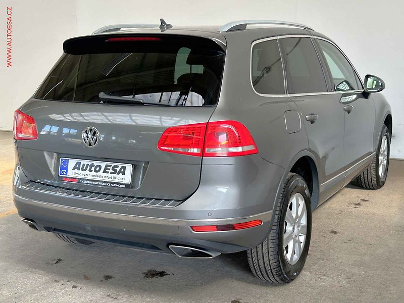 Volkswagen Touareg (2015) 3.0TDi quattro, AT, bixen - fotka 4 z 17