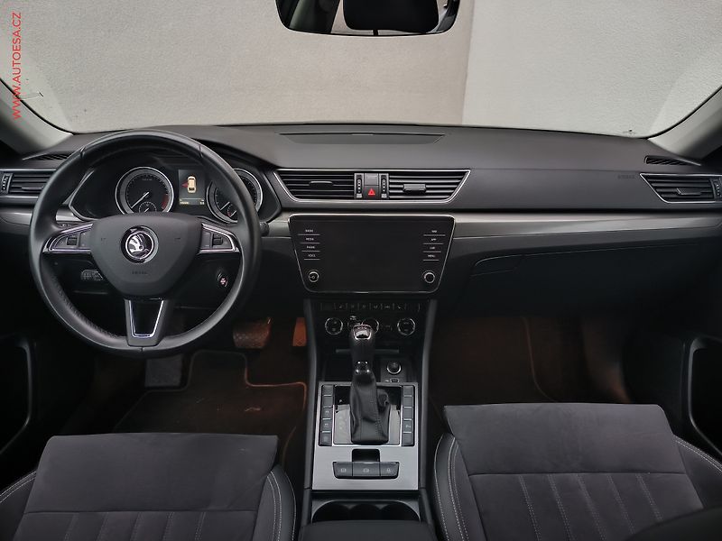 Škoda Superb (2019) 2.0 TDI, ČR, Style, DSG - fotka 8 z 27
