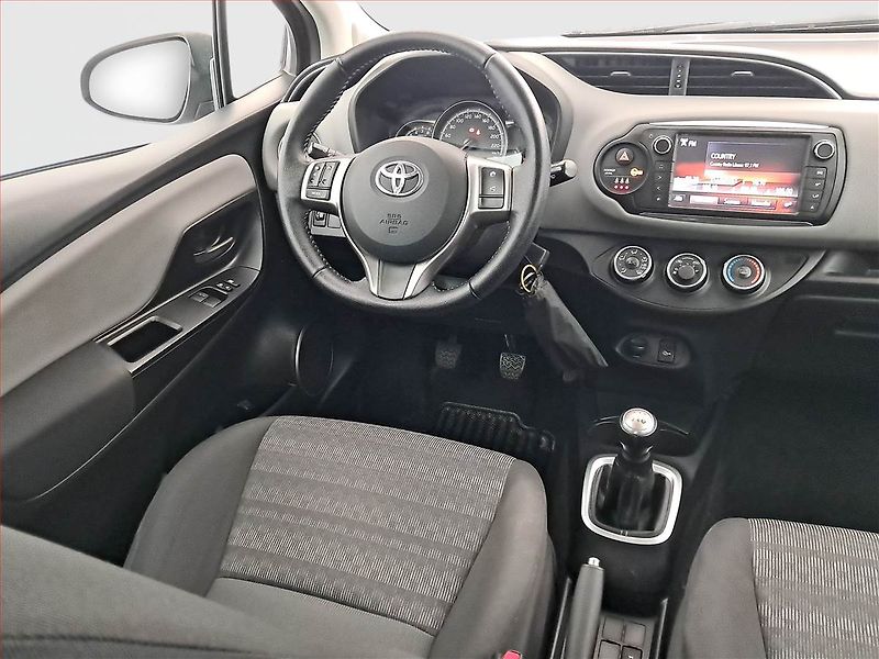 Toyota Yaris (2016) 1.0 VVT-i, ČR,1.maj - fotka 7 z 16