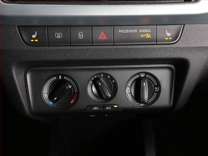 Škoda Fabia (2018) 1.0 TSI, Tempomat - fotka 18 z 18