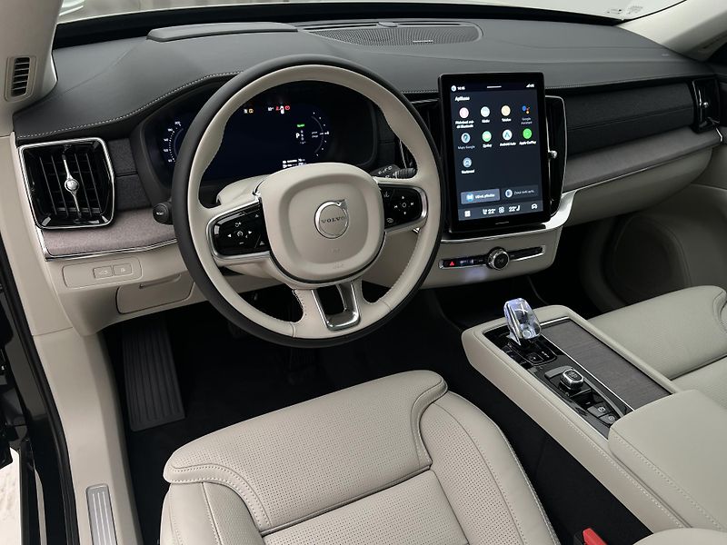 Volvo XC90 (2026) T8 AWD AUT RECHARGE DARK PLUS - fotka 4 z 49