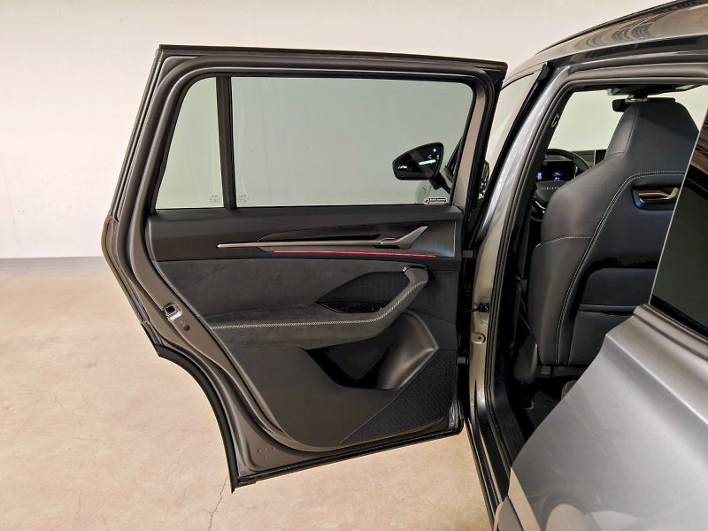 Škoda Kodiaq (2025) iV 1.5 TSI 150 kW DSG Sportlin - fotka 25 z 33