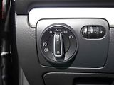 Volkswagen Golf (2009) 2.0TDi, AAC, tempo - náhled 18