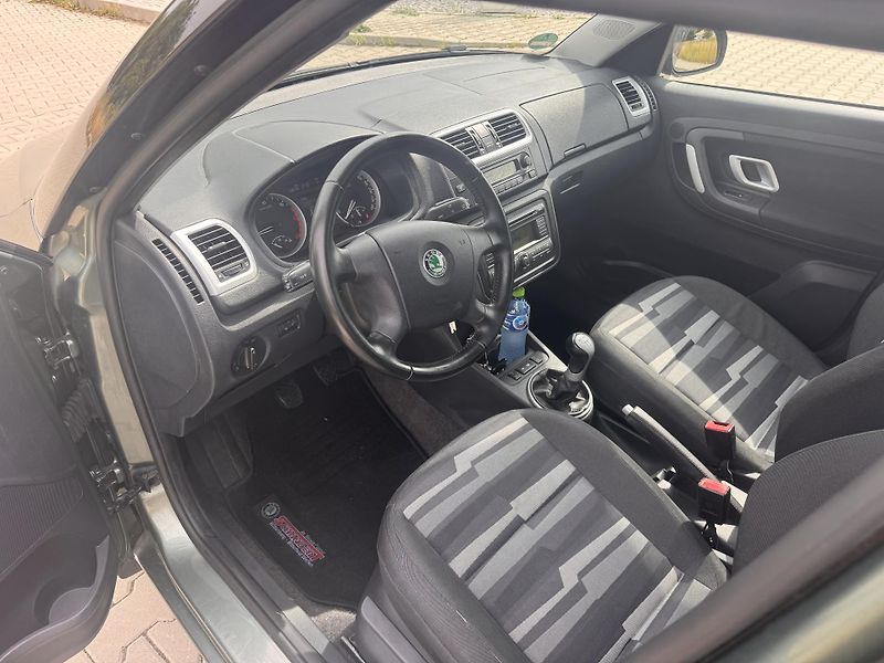 Škoda Roomster (2007) 1.4TDI 59KW STYLE - TAŽNÝ - fotka 7 z 17