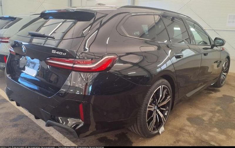 BMW Řada 5 540d xDrive Touring - fotka 3 z 6