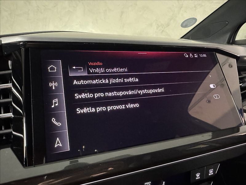 Audi Q4 e-tron 40 150kW S-Line LED Kamera - fotka 32 z 50