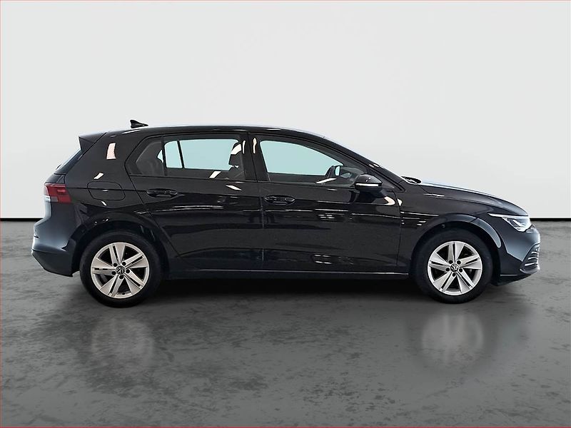 Volkswagen Golf (2022) Life 1.0 TSI, Tempomat - fotka 6 z 16