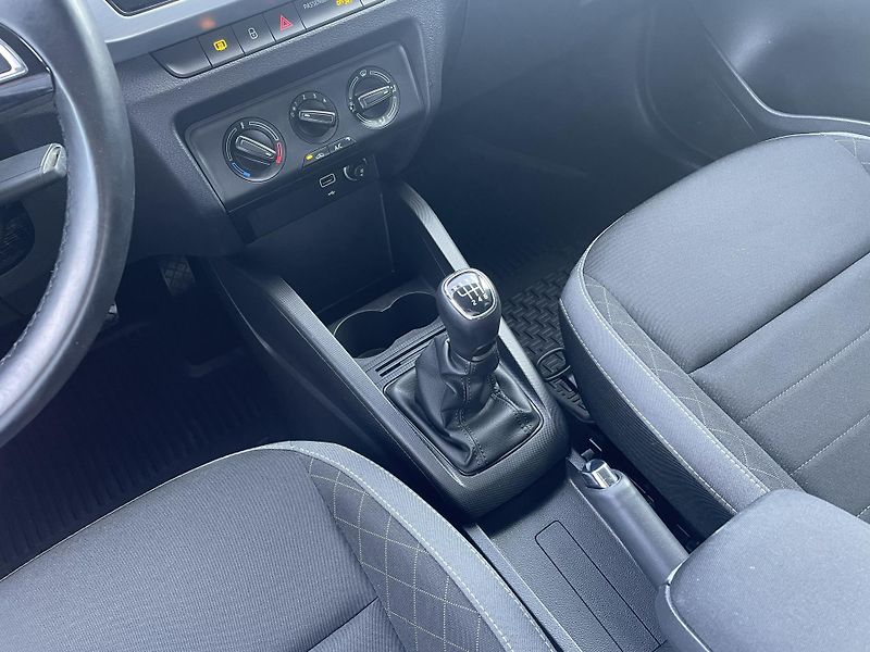 Škoda Fabia AMBITION 1.0 TSI 81 kW  - fotka 18 z 20