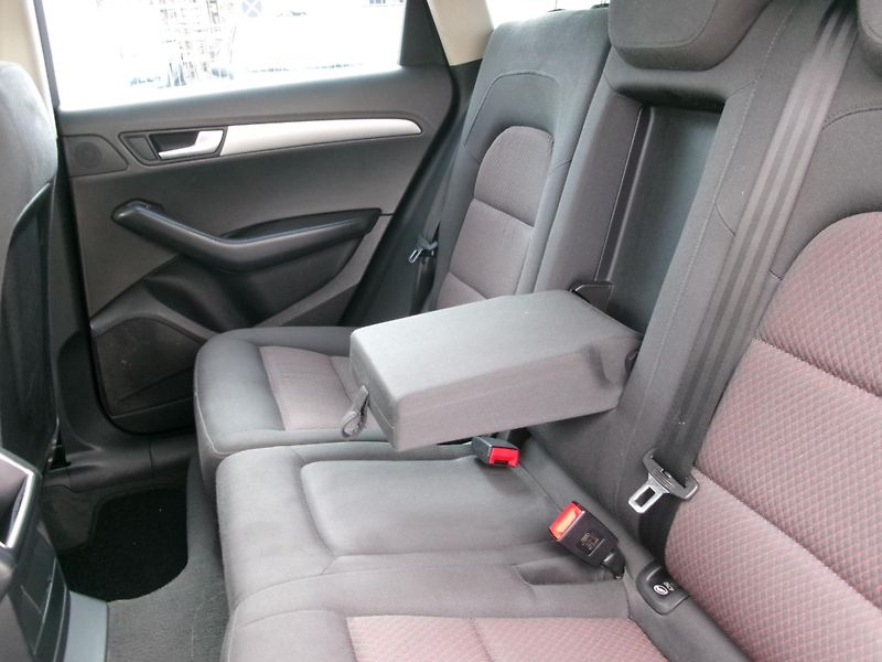 Audi Q5 (2009) 3,0TDI QUATTRO AC NAVI - fotka 24 z 28