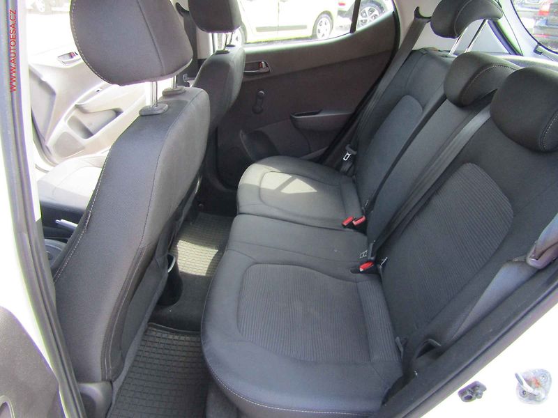 Hyundai i10 (2016) 1.0i, 2.maj,ČR, AC - fotka 10 z 16