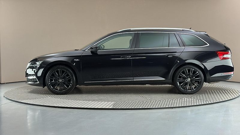 Škoda Superb 2.0 TDI DSG 4x4 L&K Combi - fotka 4 z 32