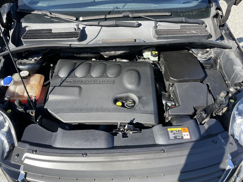 Ford Kuga 2.0TDC-i 4x4 135PS TITANIUM!!! - fotka 83 z 189