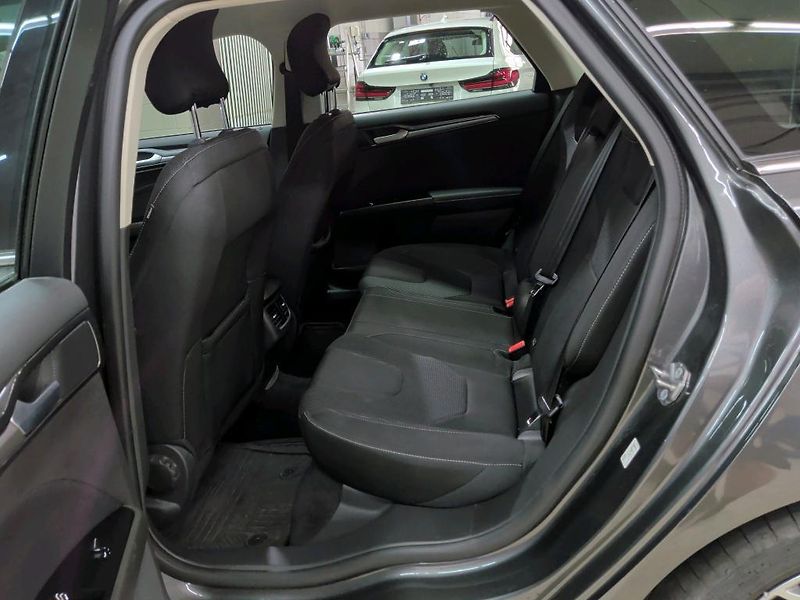 Ford Mondeo (2021) 2.0Eco*TITANIUM*KAMERA*TAŽNÉ*Z - fotka 8 z 11