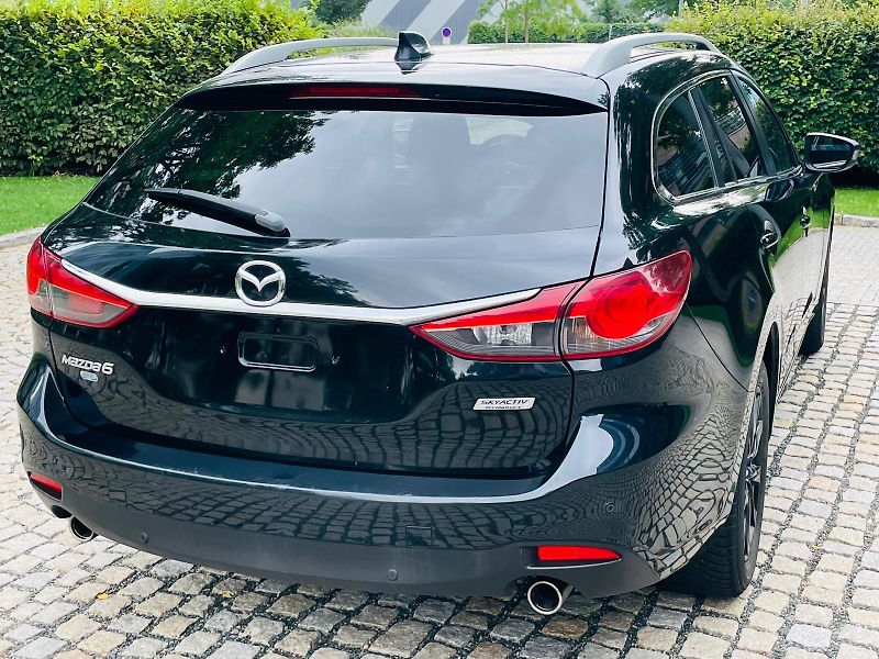 Mazda 6 2.0i MANUÁL SENZORY SERVISKA - fotka 12 z 45