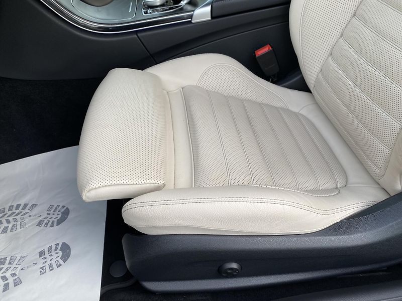 Mercedes-Benz Třídy C C 400 COUPE 4MATIC 51.000KM - fotka 93 z 149