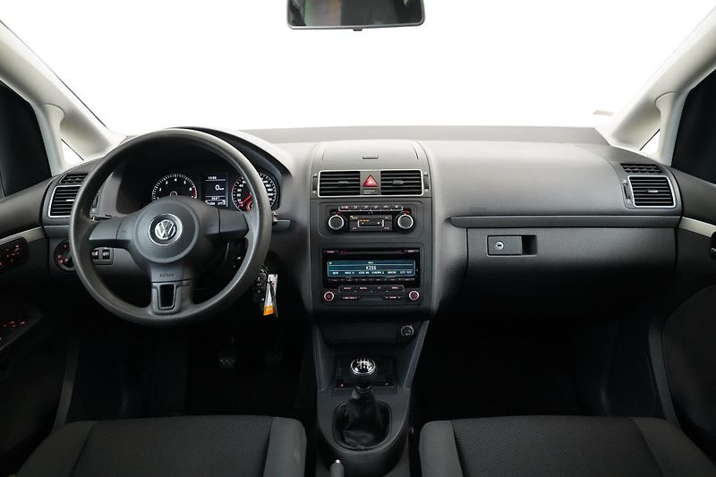 Volkswagen Touran - fotka 5 z 21