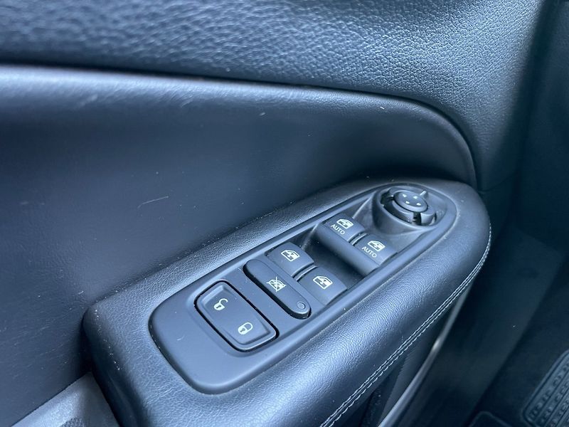 Jeep Compass (2020) 1.6MJD 88kW Downtown - fotka 23 z 31