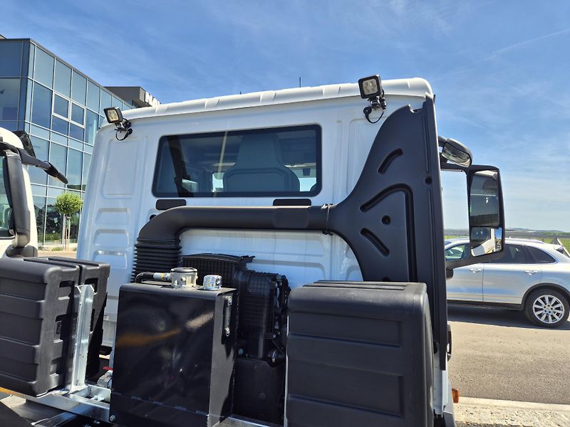 MAN TGL 12.220 NOSIČ KONTEJNERU 8T - fotka 5 z 12