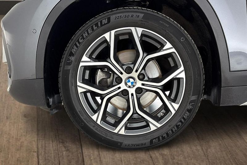 BMW X1 xDrive18d - fotka 24 z 24